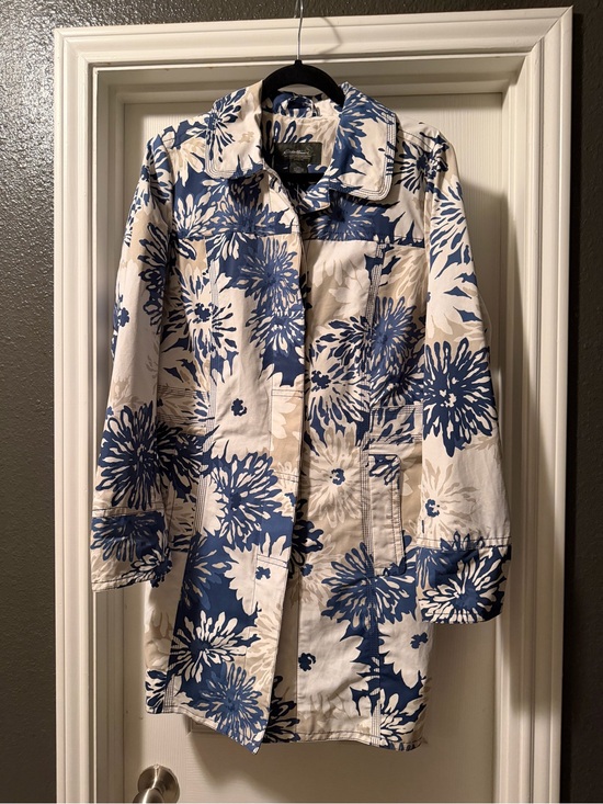 Eddie Bauer Jackets & Blazers - Eddie Bauer Blue & Cream Floral Trench Coat